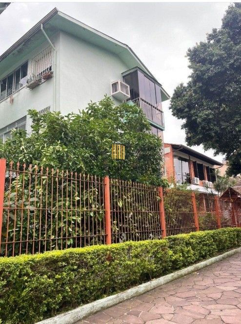 Apartamento de 1 dormitório, com 40 m², no bairro Teresópolis.