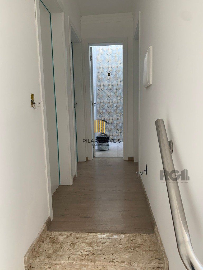 Excelente sobrado de 150m² com 4 dormitórios e 2 vagas.