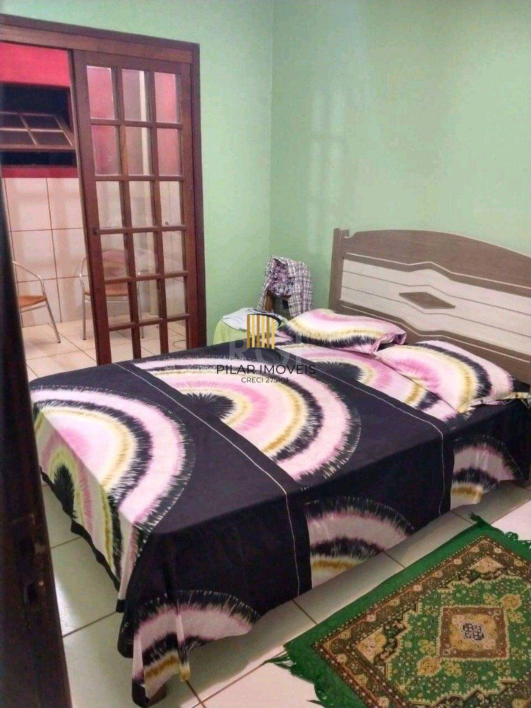 Casa para Venda - 320m², 4 dormitórios, 2 vagas - Vila Nova
