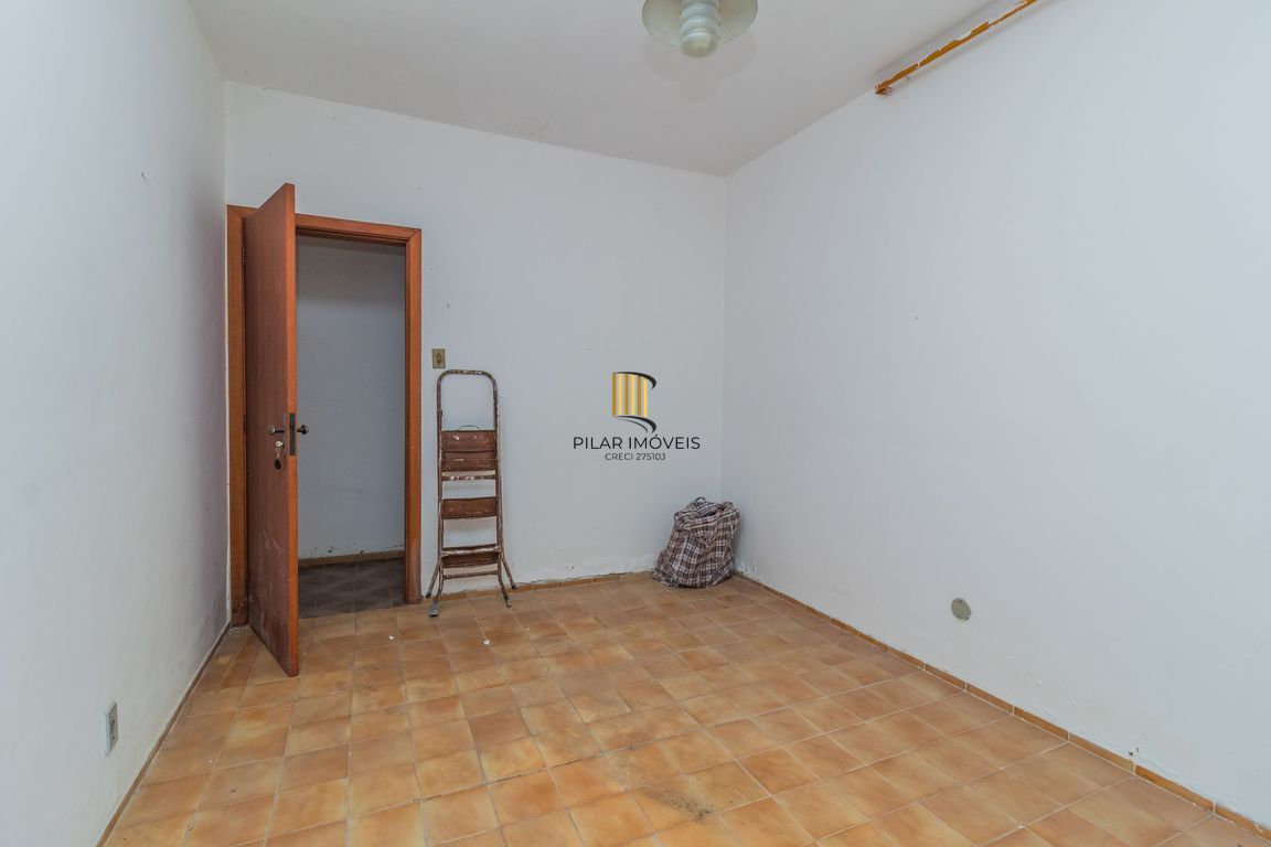 Casa de 4 dormitorios à venda Avenida Tramandaí, Ipanema - Porto Alegre