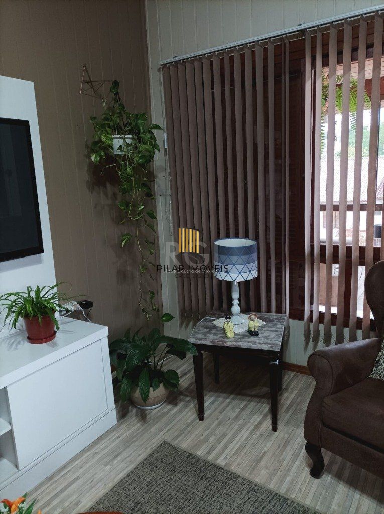Casa para Venda - 190m², 3 dormitórios, 1 vaga - Teresópolis