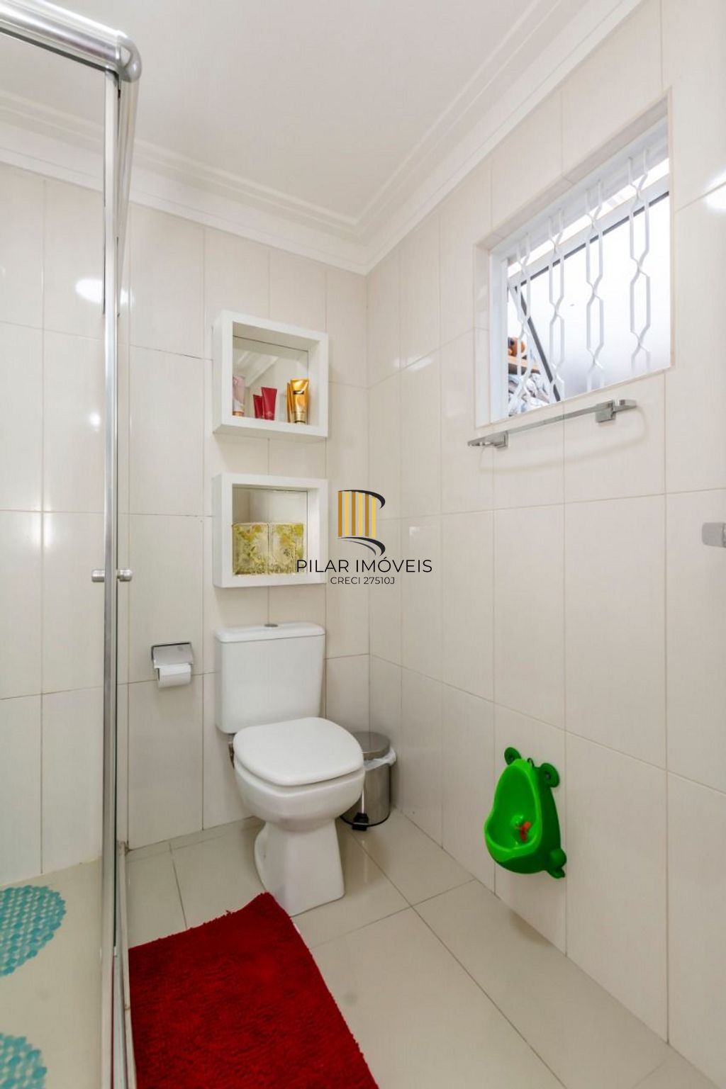 Casa de 2 dormitórios à venda no Bairro na Lomba do Pinheiro - Porto Alegre