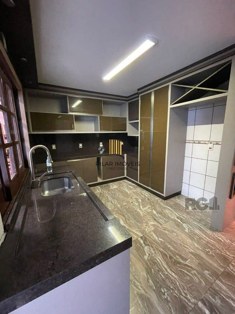 Casa 4 dormitórios no bairro Igra Norte