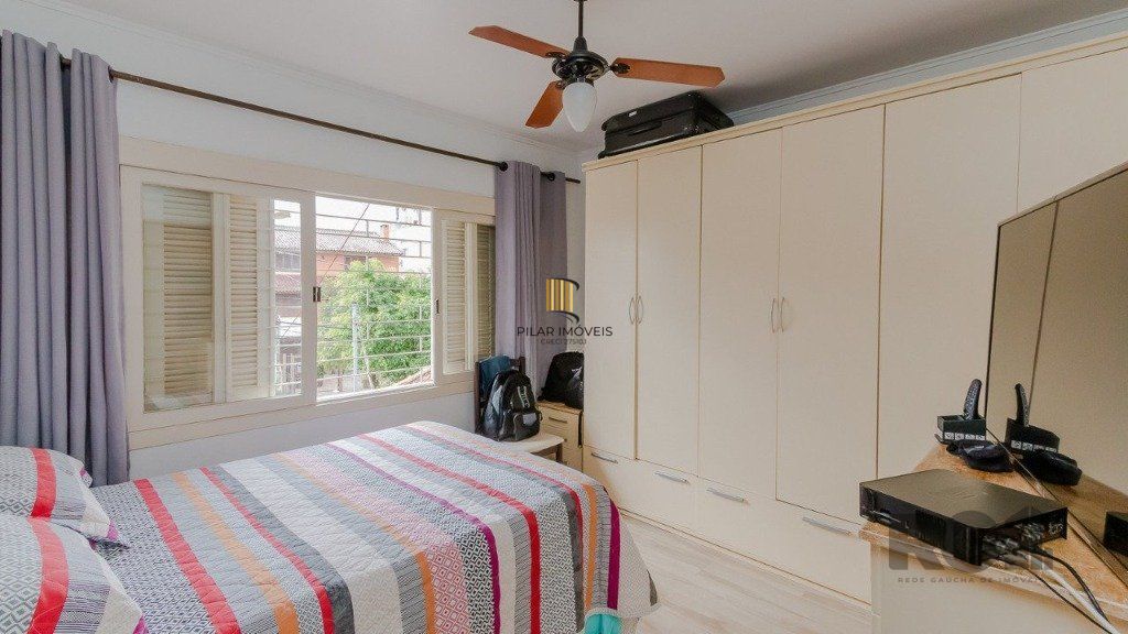 Casa 394m², 4 dormitórios, 4 vagas no bairro Cristo Redentor