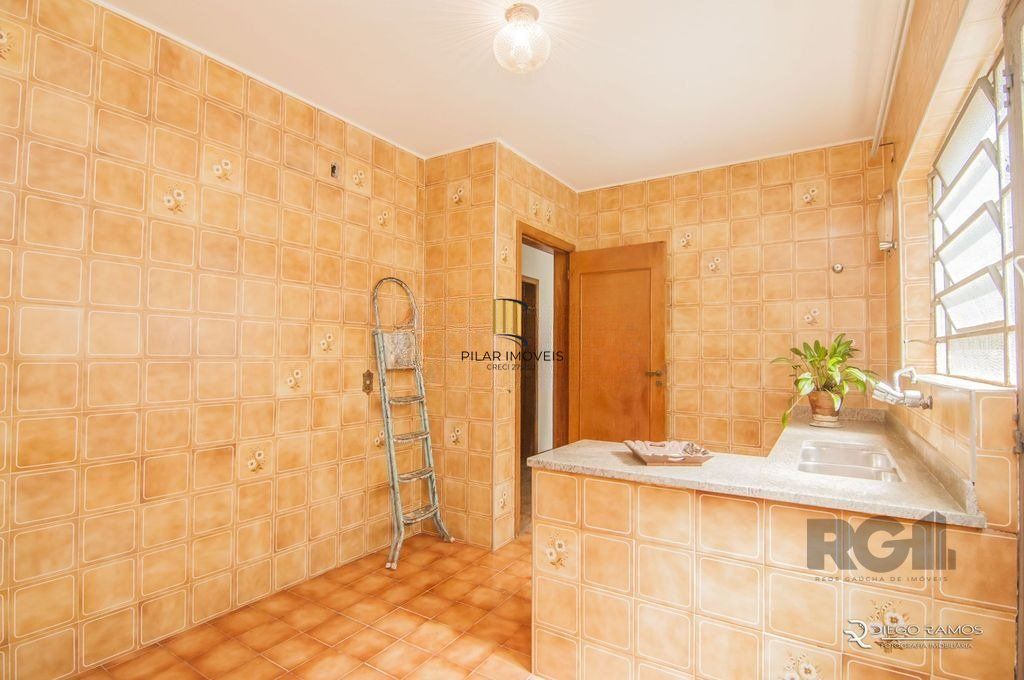 Casa 3 dorms à venda Rua Intendente Alfredo Azevedo, Glória - Porto Alegre