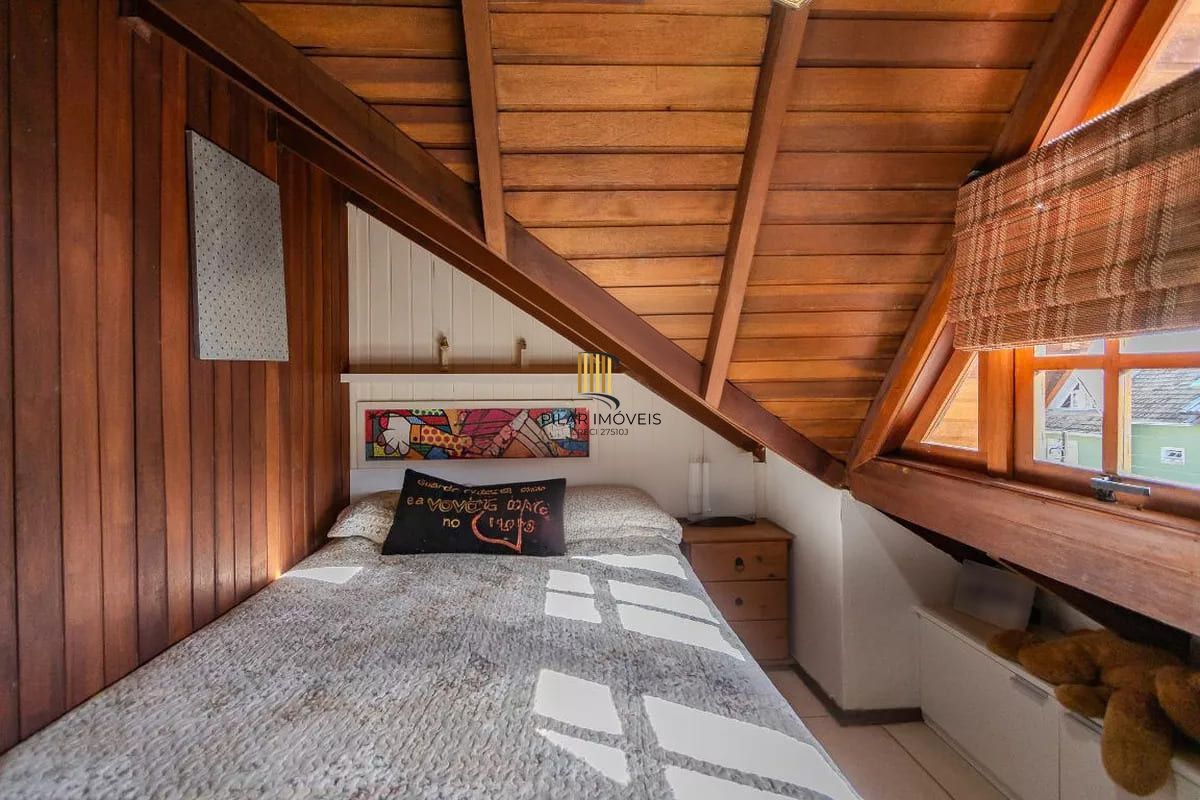 Casa de condomínio à venda com 258m², 3 quartos e 2 vagas