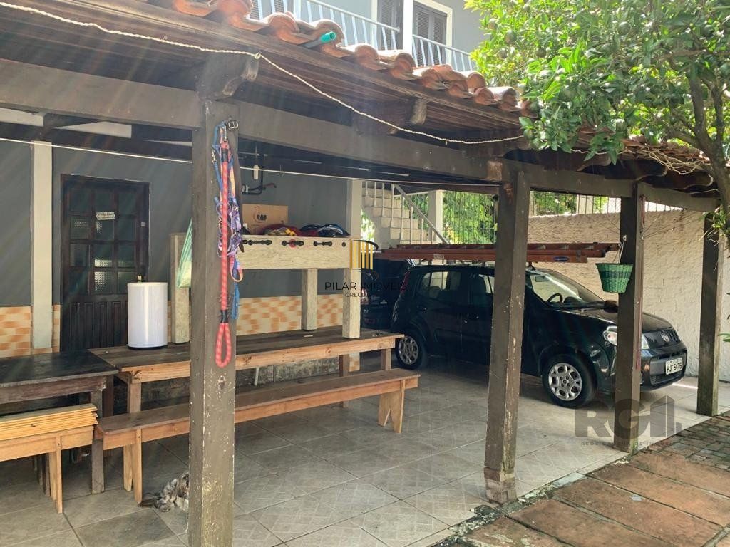 Casa de 200m², bairro Sarandi
