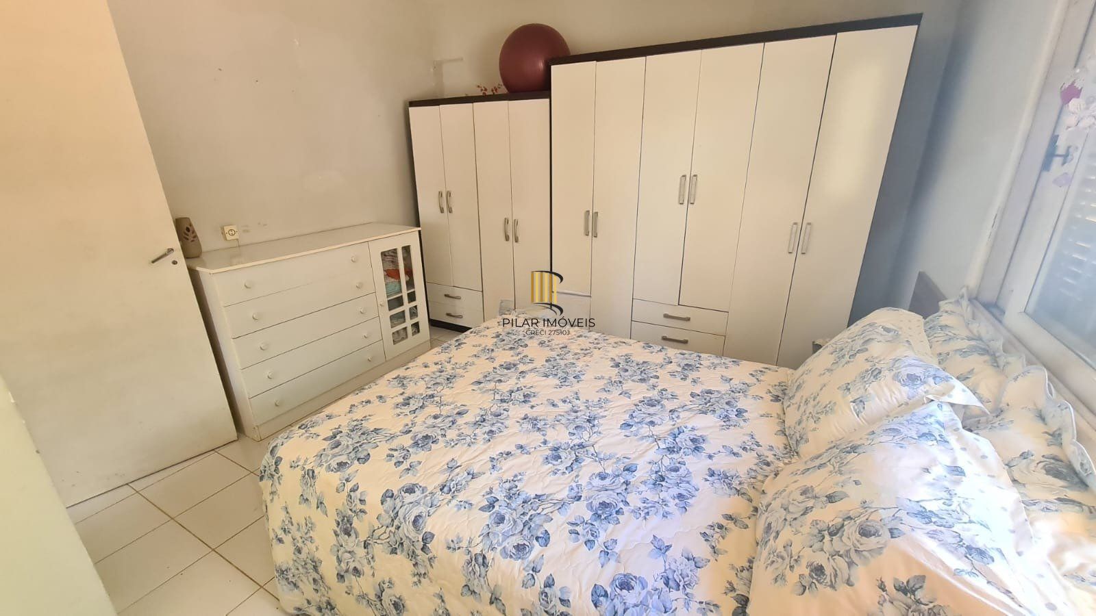 Casa com 4 dormitórios, 2 vagas e 300m² á venda