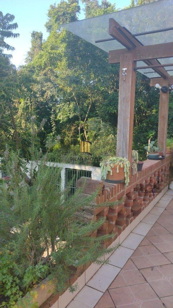 Casa 2 dormitórios no bairro Teresópolis