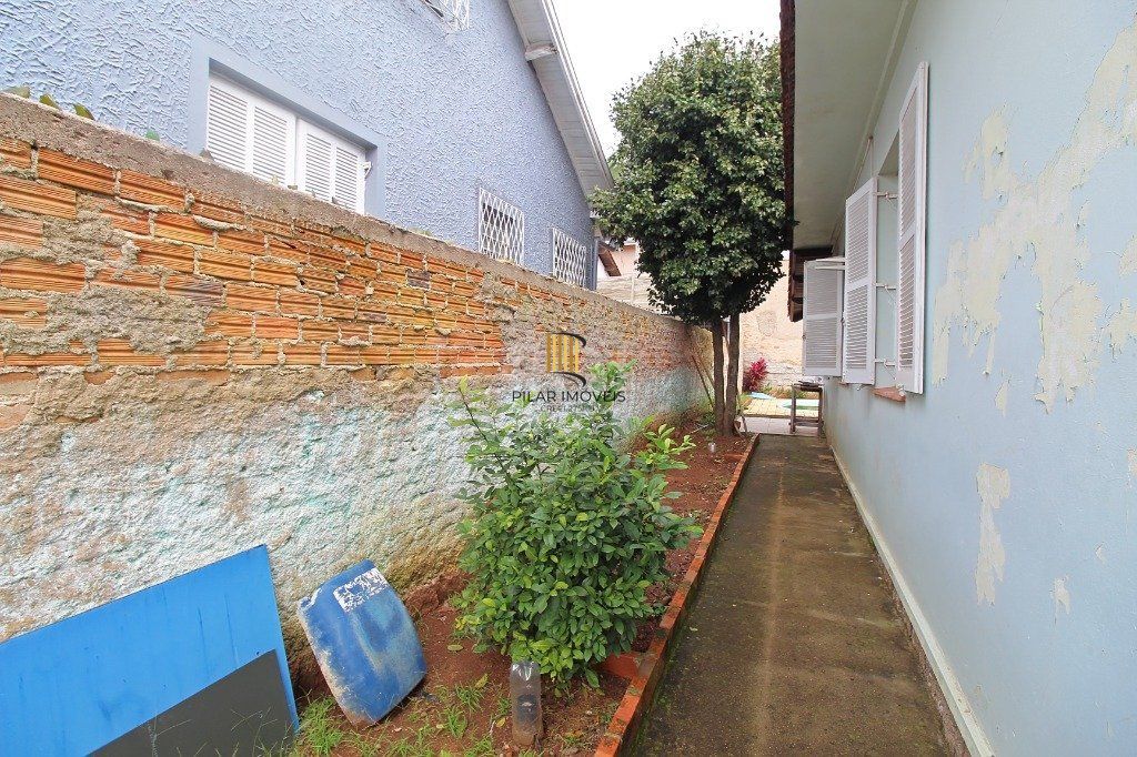 Casa para Venda - 264m², 3 dormitórios, 2 vagas - Santa Tereza