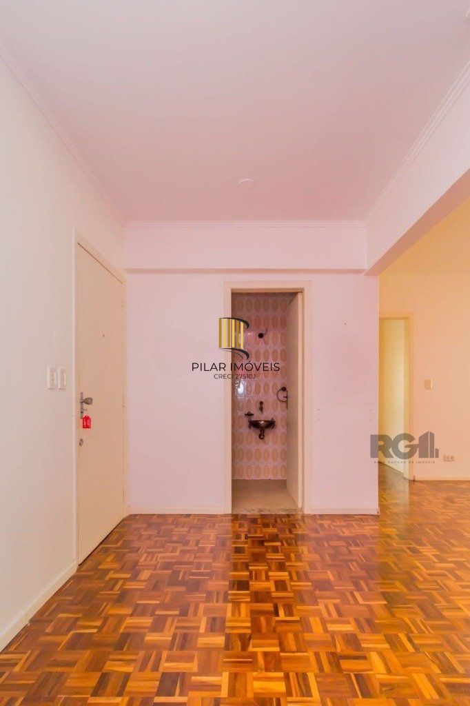Excelente apartamento de 98m² com 3 dormitórios no bairro Menino Deus.