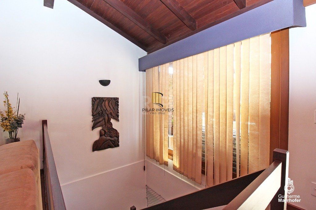 Cobertura para Venda - 230m², 3 dormitórios, sendo 2 suites, 2 vagas - Auxiliadora