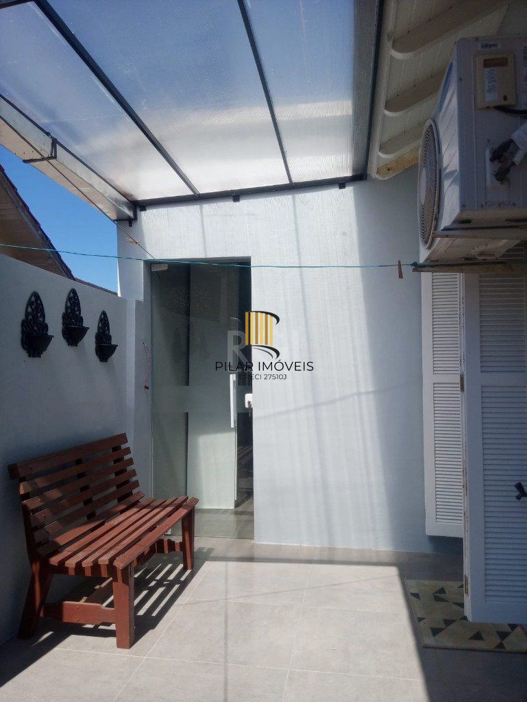 Casa para Venda - 69.98m², 2 dormitórios, 4 vagas - Jardim Dos Lagos