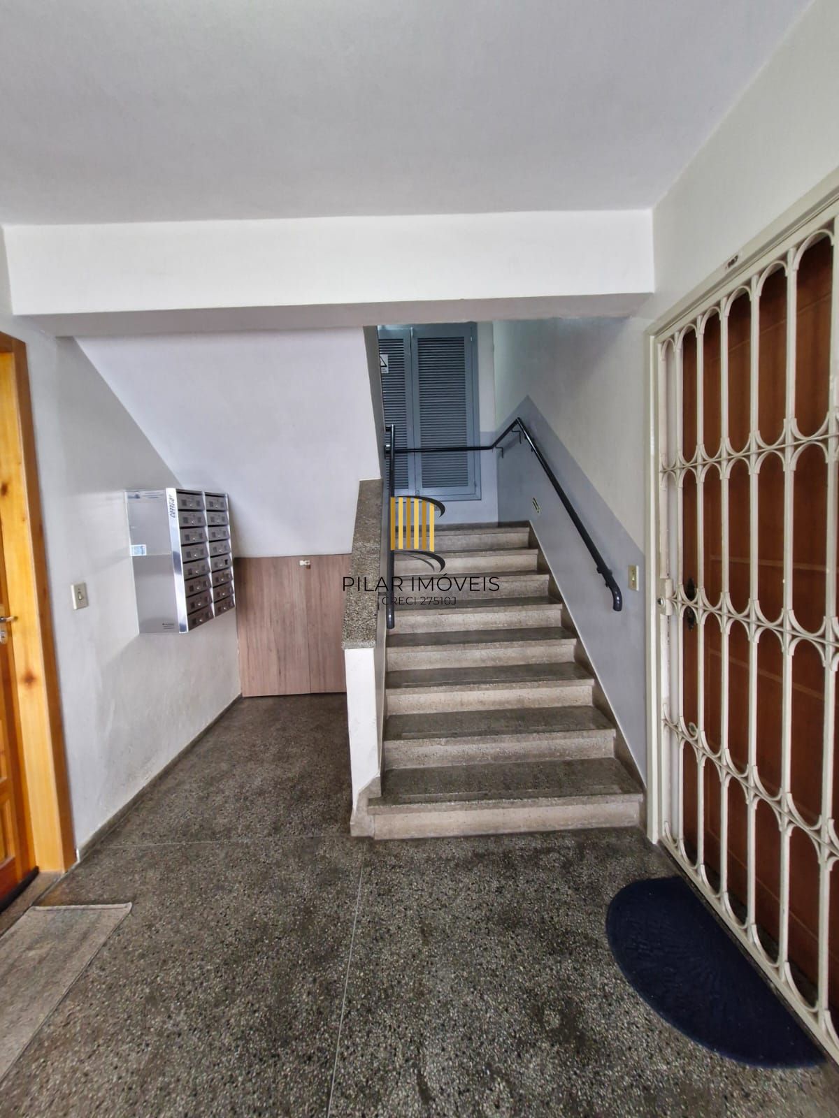 Apartamento 3 dormitórios na rua Corronel Massot, Cristal.