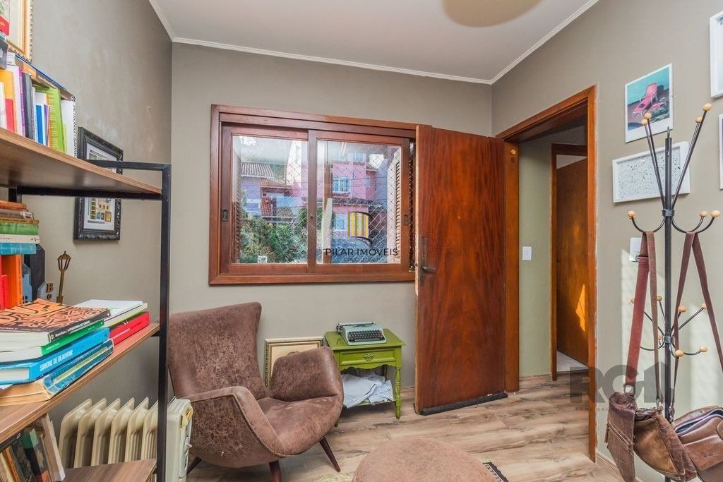 Casa em Condomínio 199m² - 3 dormitórios, 2 vagas no bairro Nonoai