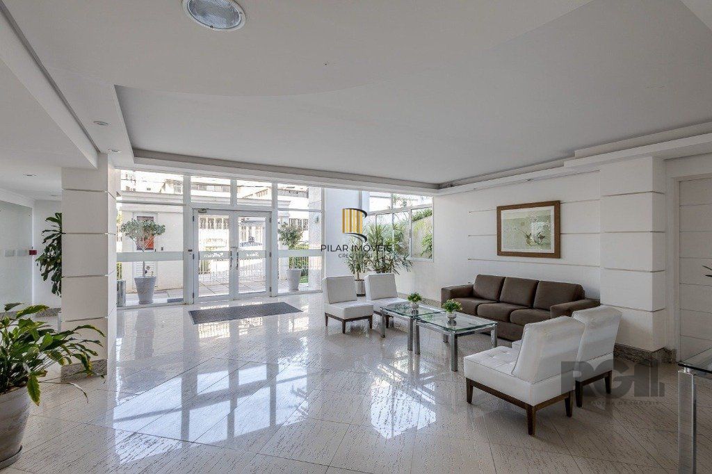 Apartamento de 2 dormitórios no bairro Azenha