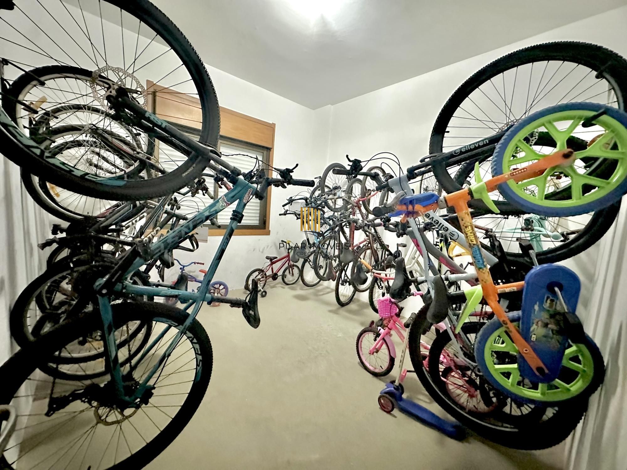 Apartamento para Venda - 93.43m², 3 dormitórios, sendo 1 suites, 1 vagas - Teresópolis