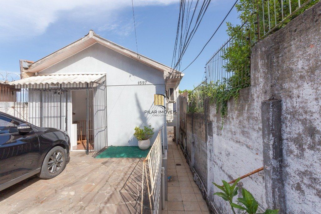 Casa 4 Dormitório(s) Bairro Glória - Pilar Imóveis