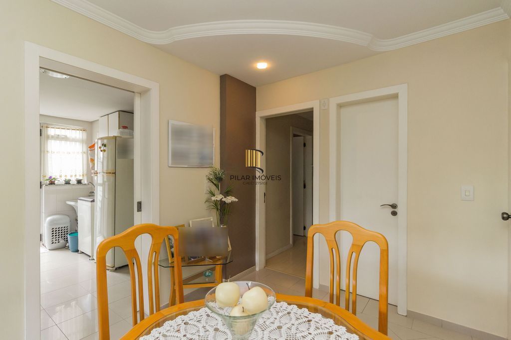 Apartamento de 3 dormitórios no bairro Jardim Itu Sabará - Porto Alegre