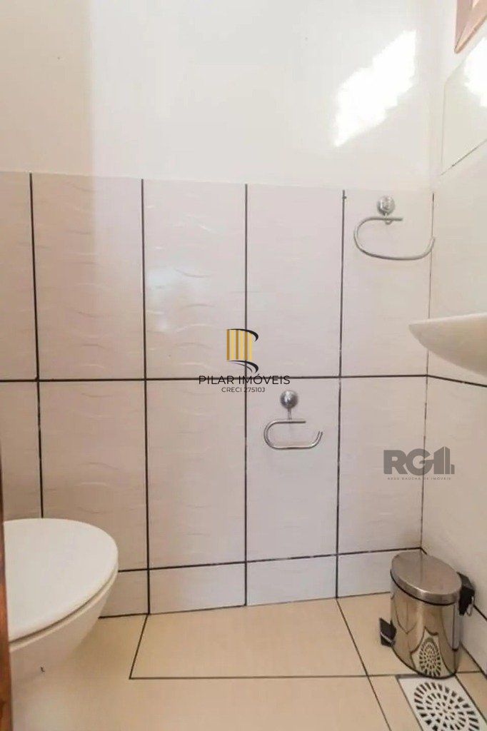 Casa com 3 dormitórios no bairro Cascata, Porto Alegre