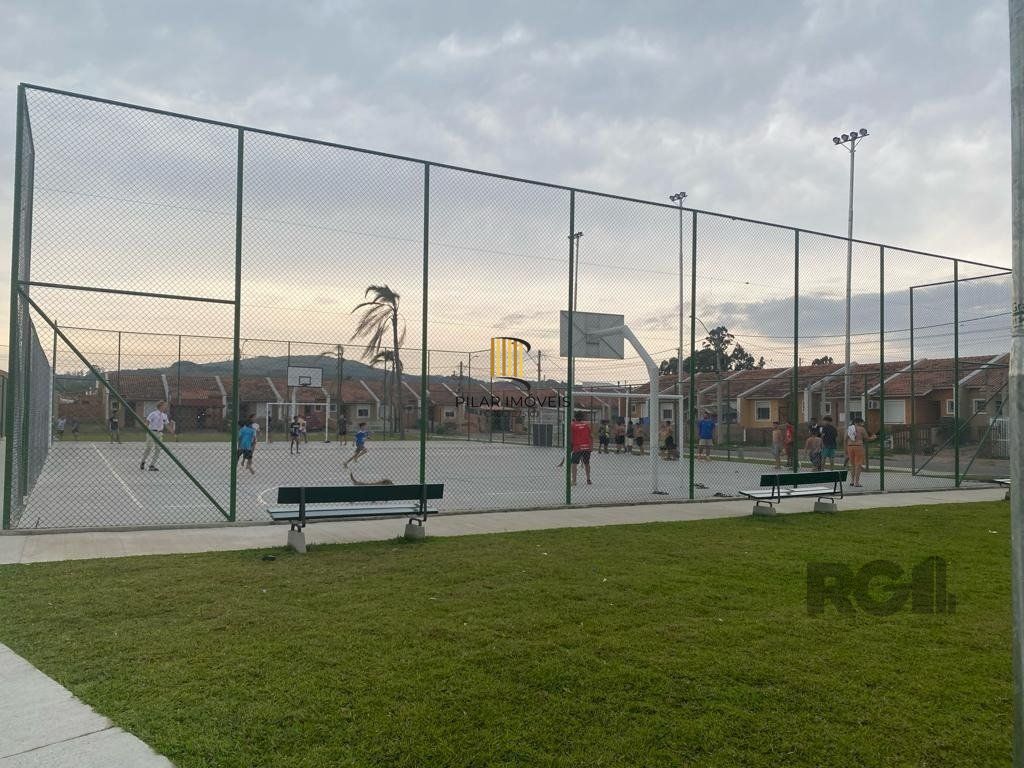 Casa 2 dormitórios no bairro Restinga