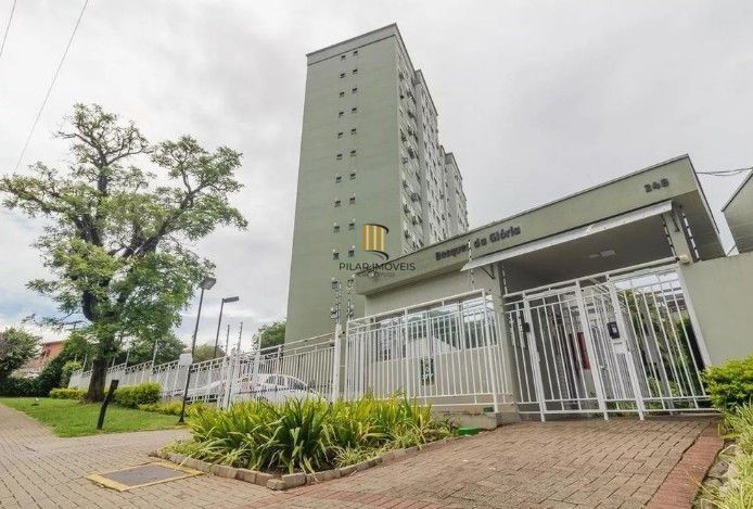 Apartamento de 2 dormitórios com 1 vaga de garagem escriturada, na Rua Dom Vital, Bairro Glória.