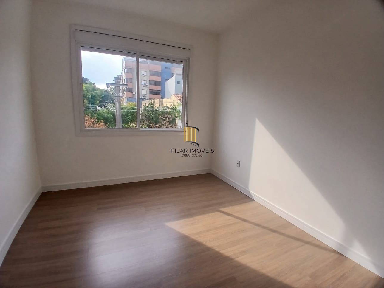Apartamento de 01 dormitorio no Passo da Areia - Porto Alegre