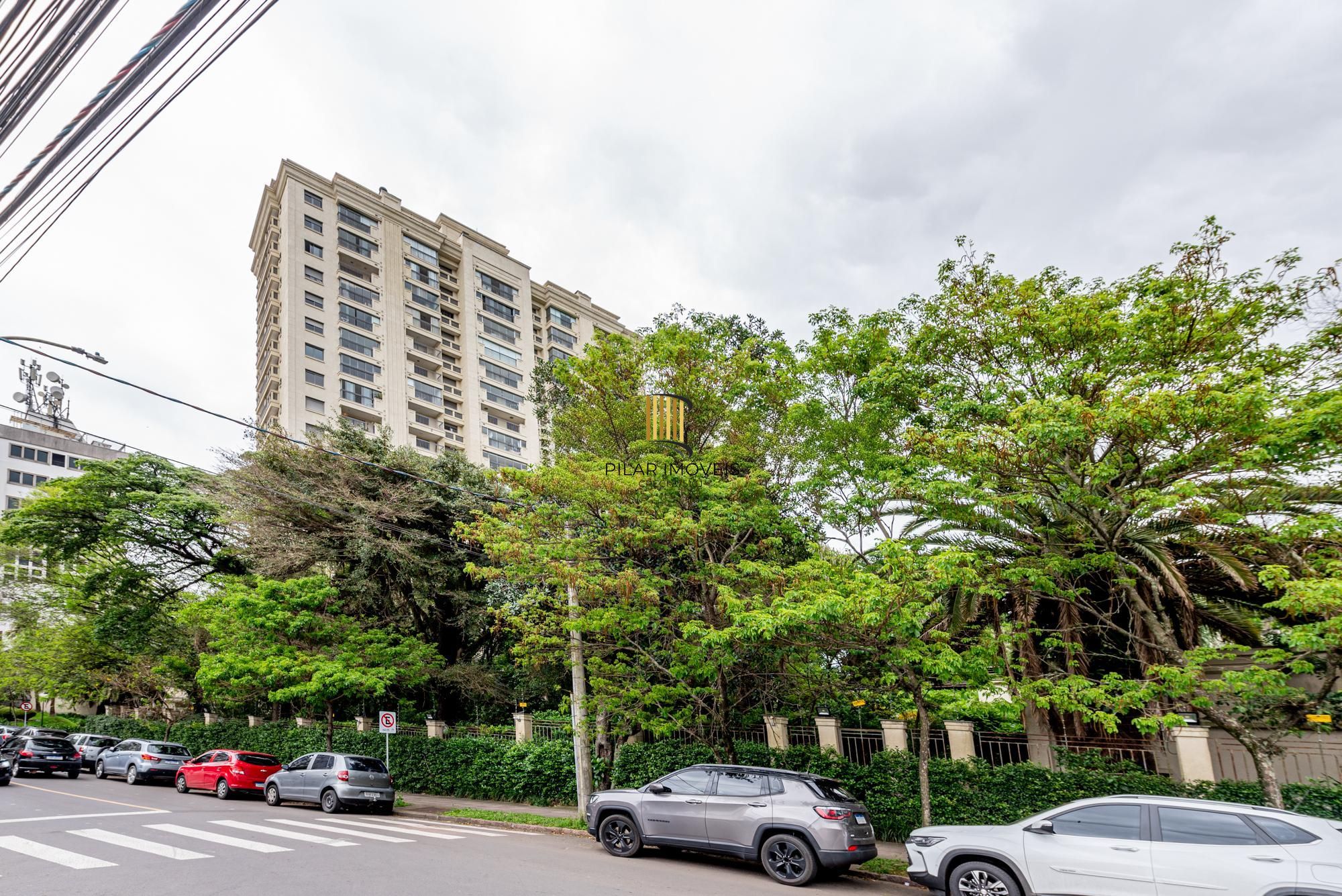 Apartamento de 1 dormitório á venda em Três Figueiras, Porto Alegre.