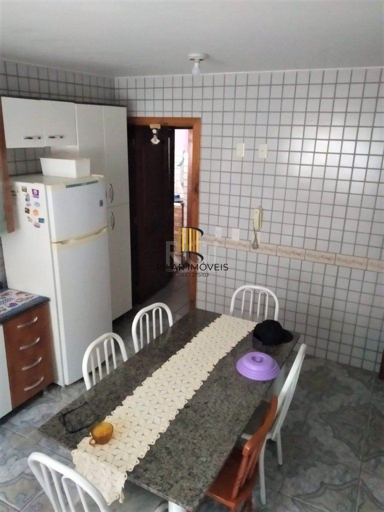 Casa para Venda - 190m², 3 dormitórios, sendo 1 suites, 1 vaga - Tristeza