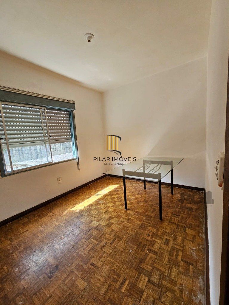 Casa para Venda - 248.56m², 5 dormitórios, 2 vagas - Teresópolis