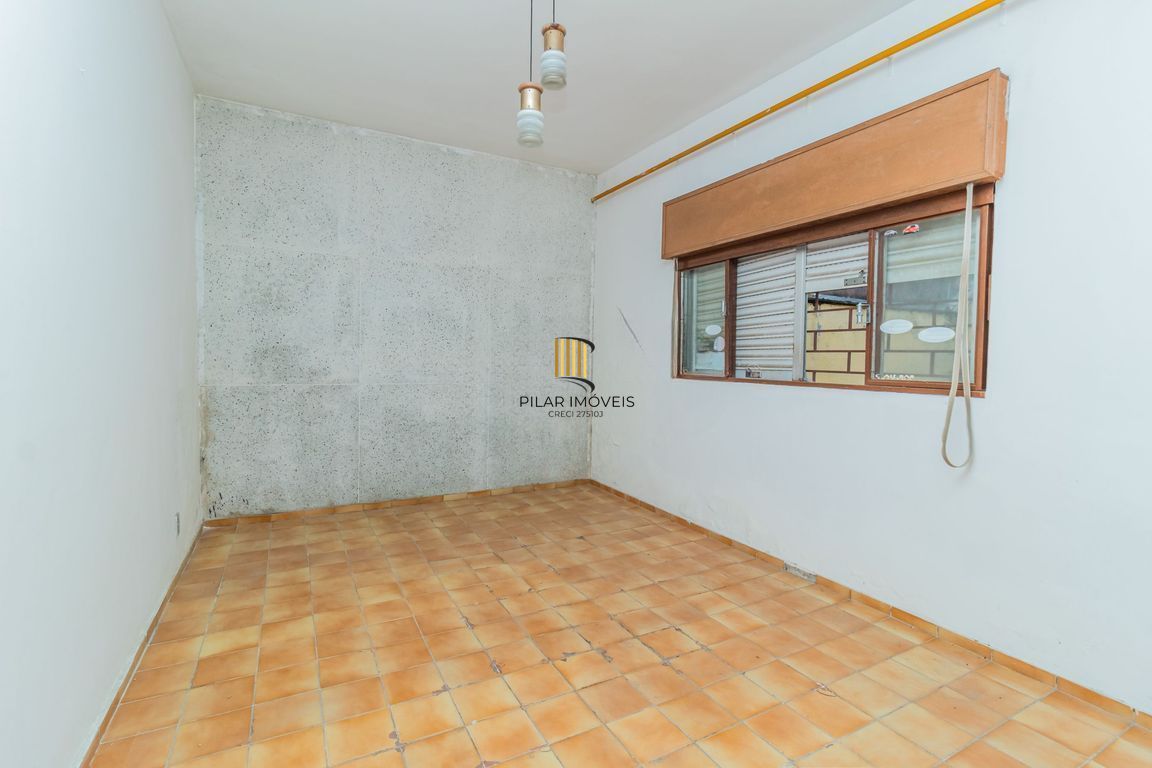 Casa de 4 dormitorios à venda Avenida Tramandaí, Ipanema - Porto Alegre