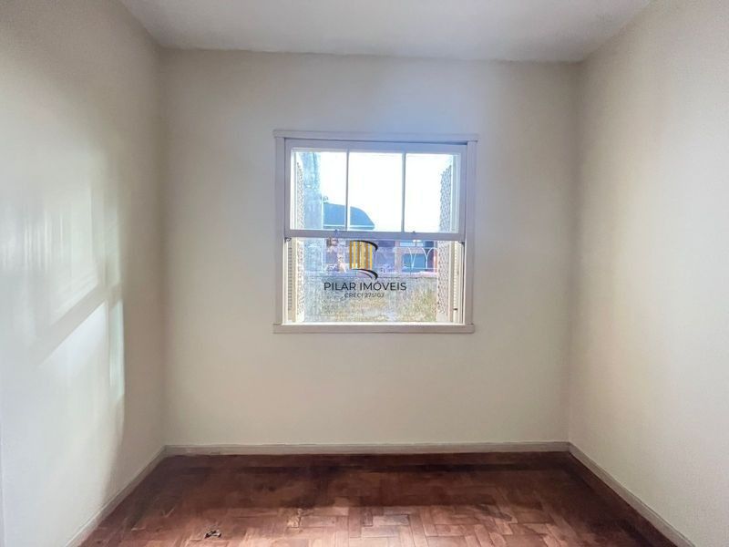 Casa 4 dormitórios no bairro Rio Branco em Porto Alegre para Alugar