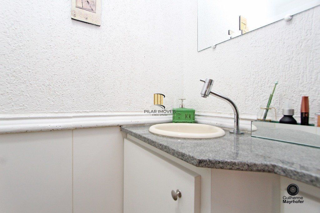 Casa de Condomínio 4 dormitórios no bairro Medianeira