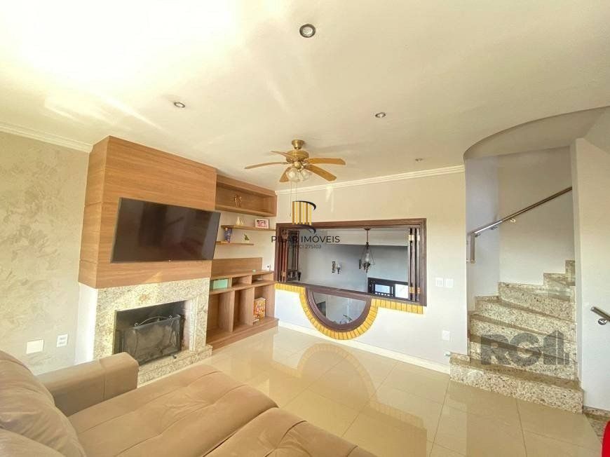 Excelente casa de 300m² com 4 dormitórios no bairro Sarandi. 