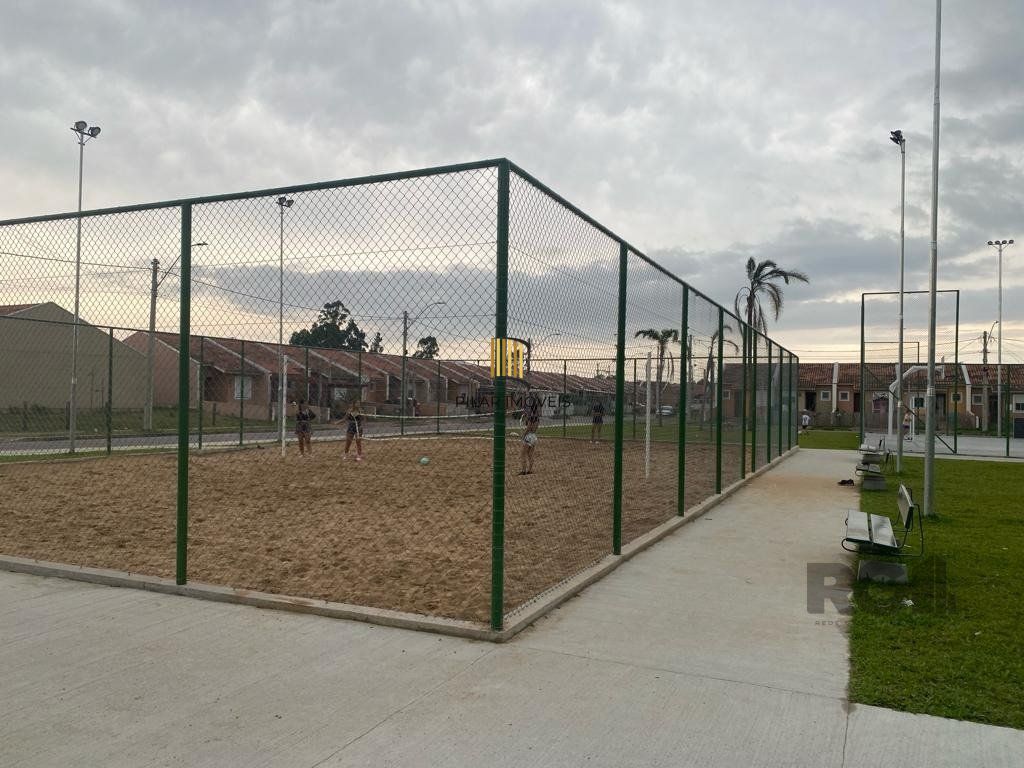 Casa 2 dormitórios no bairro Restinga