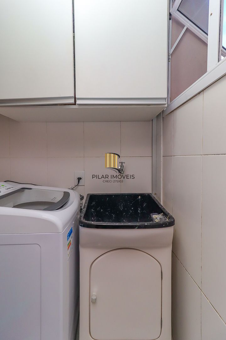 Apartamento Terreo de 03 dormitórios,reformado no bairro Teresópolis-Porto Alegre /RS