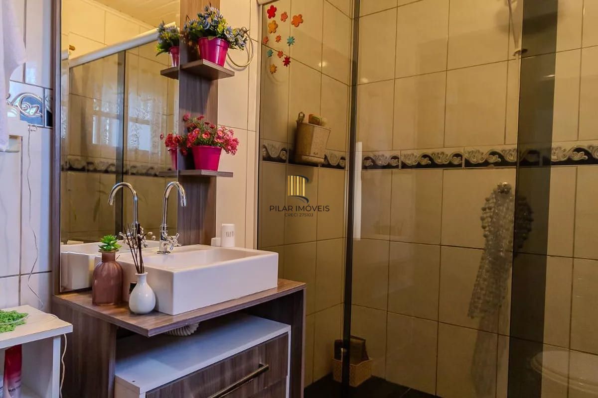 Casa de condomínio à venda com 258m², 3 quartos e 2 vagas