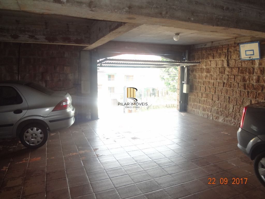 Casa para Venda - 365m², 4 dormitórios, sendo 2 suites, 6 vagas - Nonoai