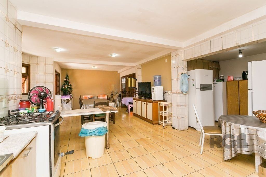Casa 5 dormitórios no bairro Cristal