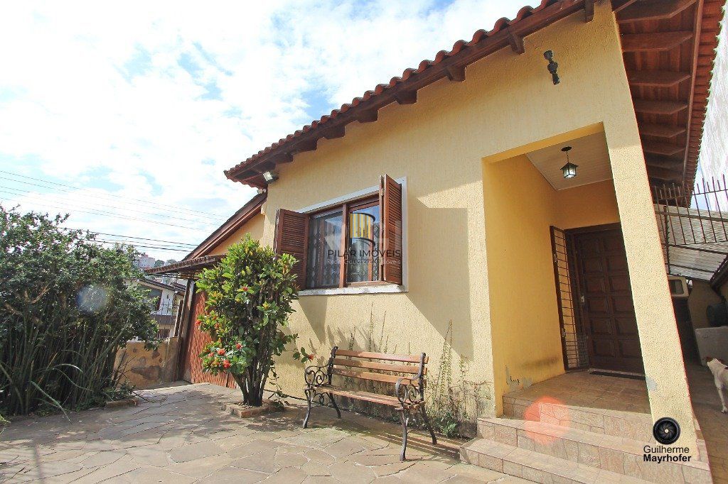 Casa para Venda - 150m², 2 dormitórios, 2 vagas - Nonoai