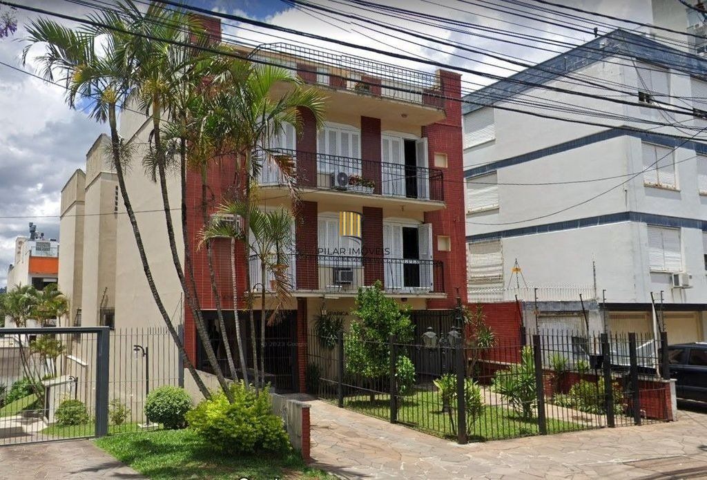 Cobertura 150m² - 3 dormitórios, 2 vagas no bairro Petrópolis