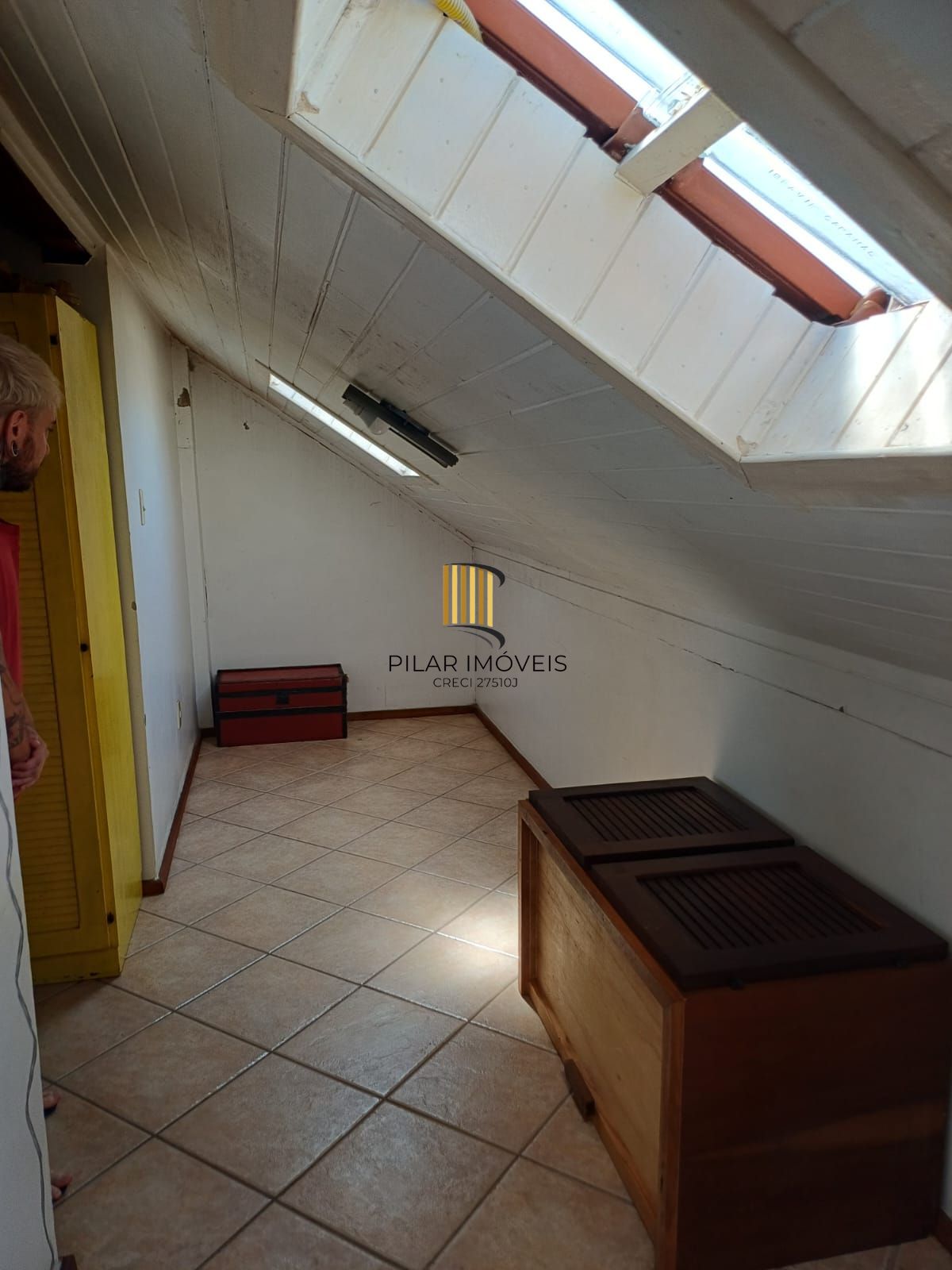 Casa 3 dormitórios no bairro Camaquã