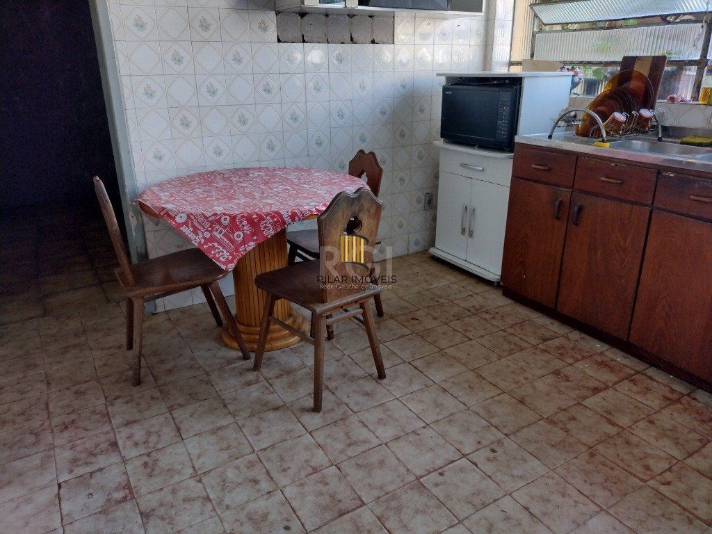 Casa para Venda com 200m², bairro Nonoai