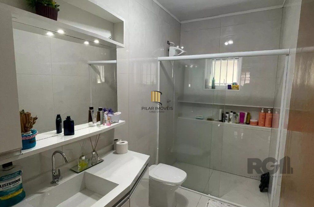 Casa 164m², 3 dormitórios, 3 vagas no bairro Jardim Carvalho
