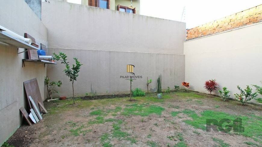 Casa 129m² - 3 dormitórios, 2 vagas no bairro Hípica