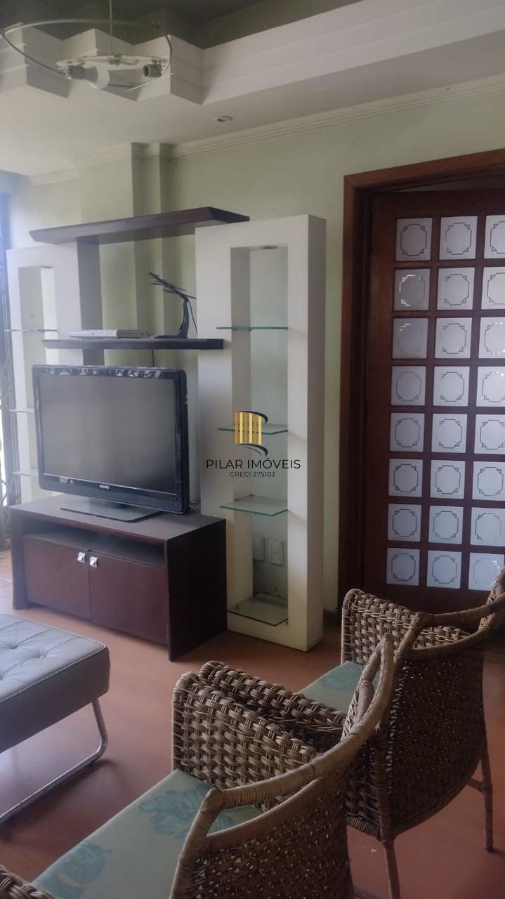 Apartamento 76,48m²  2 dormitórios no Menino Deus