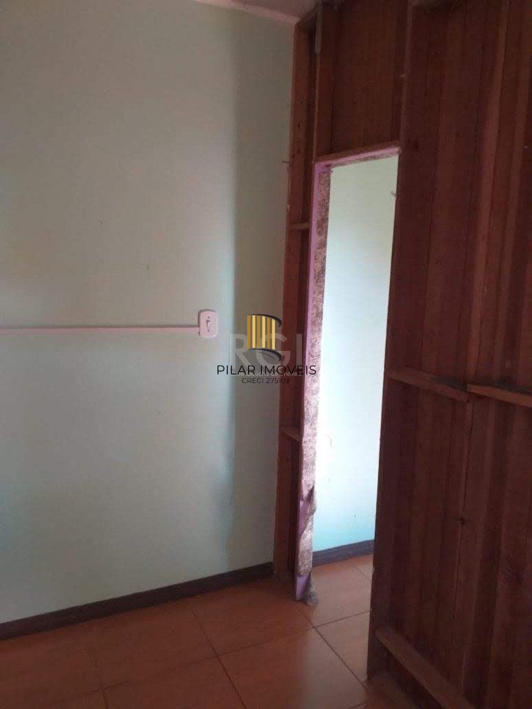 Casa para Venda - 200m², 6 dormitórios, 4 vagas - Tristeza