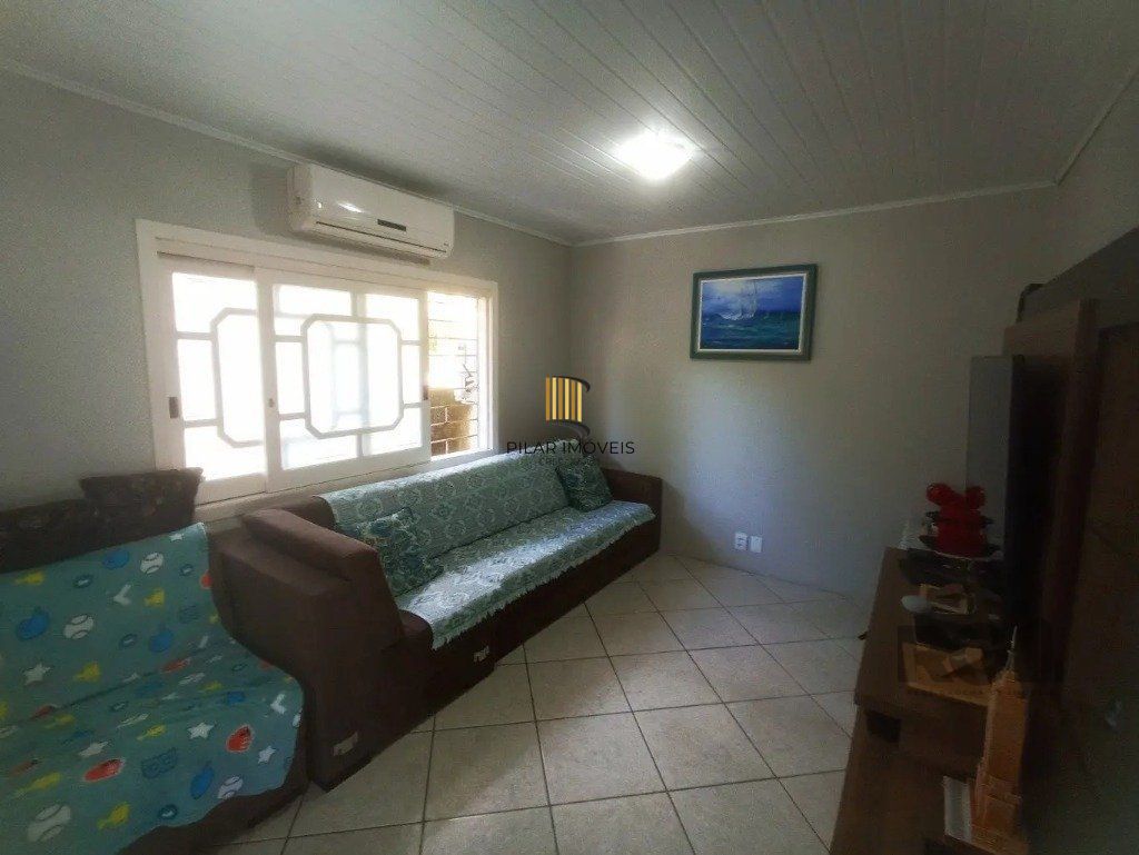 Casa com 3 dormitórios no bairro  Costa e Silva