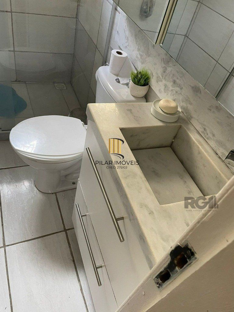 Casa de alvenaria, 03 dormitórios próximo a Av. Teresópolis