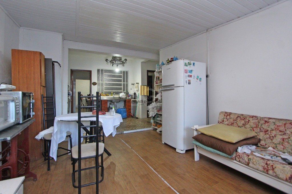 Casa para Venda - 160m², 4 dormitórios, sendo 1 suites, 3 vagas - Medianeira
